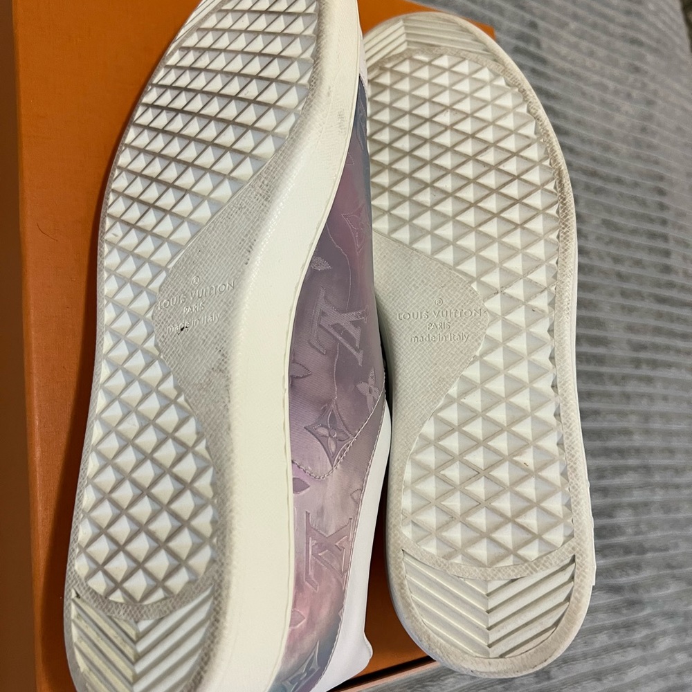 Louis Vuitton Luxembourg Low Top Sneakers only worn once. LV size 9.5  US10.5/11 - Picture 5 of 11